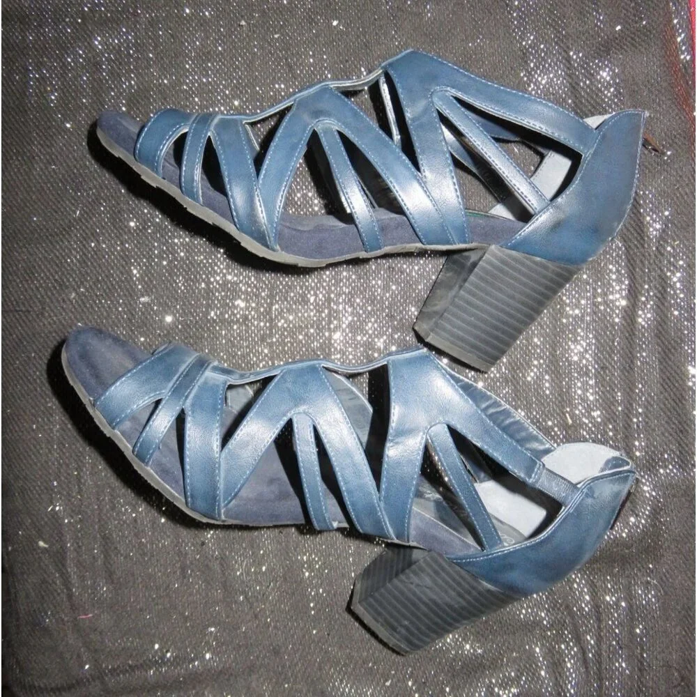 BOGO Easy Street Navy Faux Vegan Leather Caged Heeled Sandals sz 9.5 Super flex